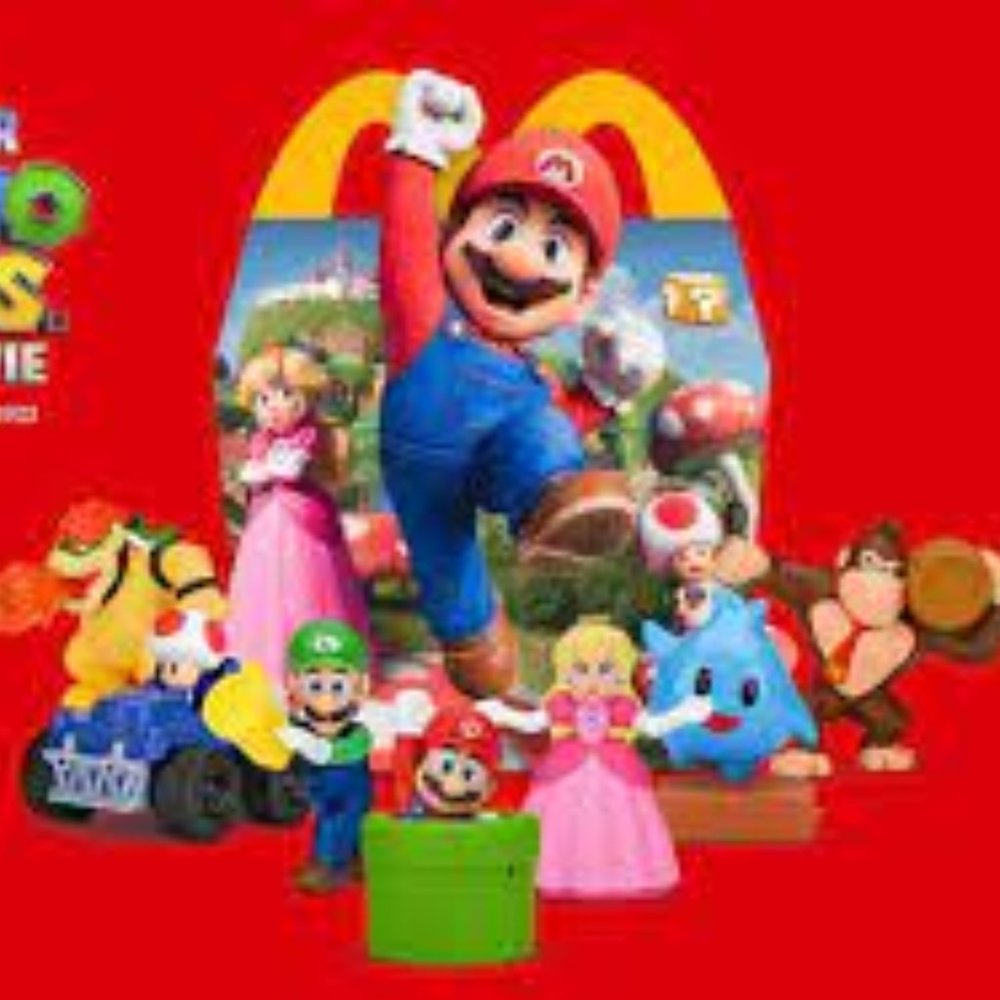 2022 McDONALD'S Super Mario Bros Movie HAPPY MEAL Toys. Complete Set Of 8 Toys.